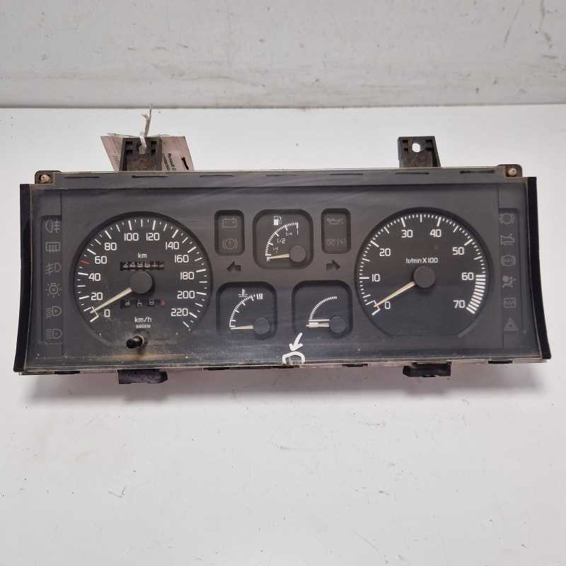 Renault Clio I 1.4 rti 1990-98 Quadro strumenti contachilometri 7700841356 lieve scheggiatura