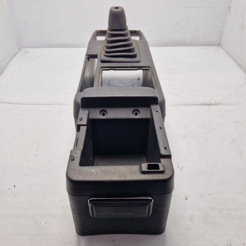 Mitsubishi Space Wagon MK2 2.0 B 98 KW 1992-98 tunnel centrale MB803492 con cuffia leva cambio