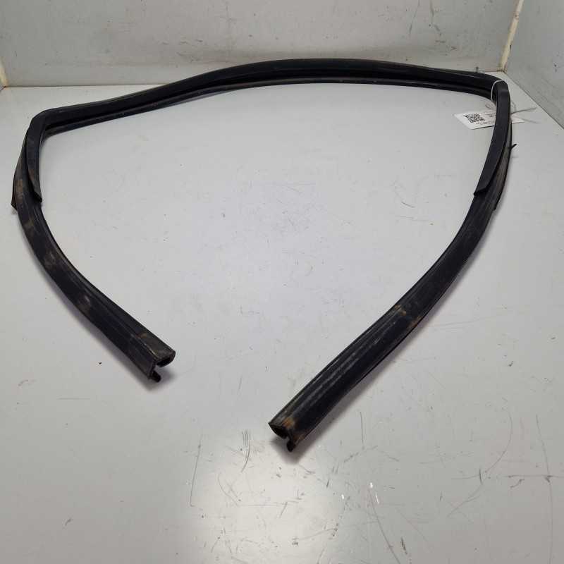 DR DR1 1.1 B 16V 50 KW 5P 2009-13 guarnizione guida vetro portiera ant DX 741040036 S18-5206112AB