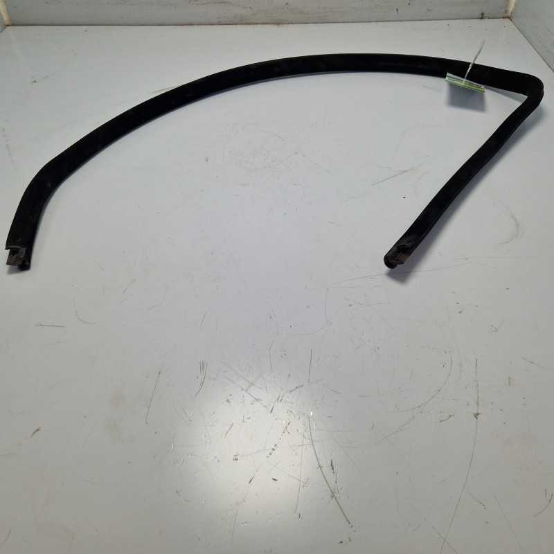 Alfa Romeo Giulietta 940 2010-20 Guarnizione tenuta interna porta ant dx 50509893