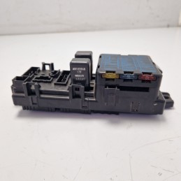Mitsubishi Space Wagon MK2 2.0 B 98 KW 1992-98 scatola porta fusibili body computer