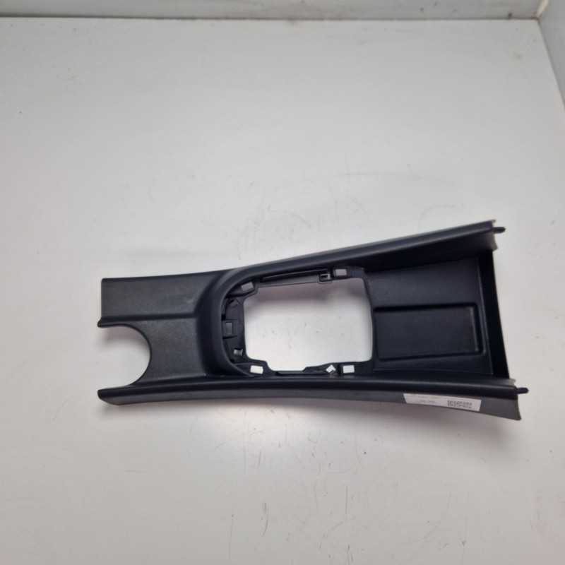 Kia Rio MK3 1.1 CRDI 55 KW 2011-17 tunnel centrale 84630-1W300