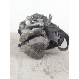 Opel Insignia A 2.0 cdti 125kw 2014 cambio manuale GM55561696 0822680