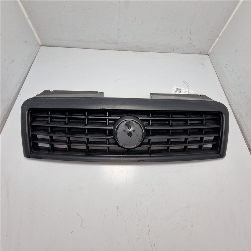 Mascherina griglia anteriore Fiat Doblò MK1 119 restyling 2005-11 735395576 senza logo ganci rotti Mascherina griglia anteriore Fiat Doblò MK1 119 restyling 2005-11 735395576 senza logo ganci rotti
