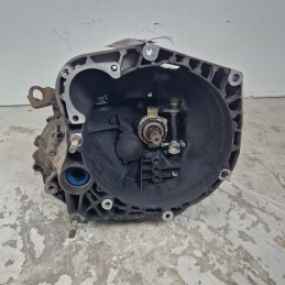 Cambio manuale 5 marce...