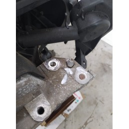 Motore completo Renault Clio III 1.2 55KW 75CV D4F D7 2008 collettore aspirazione danneggiato