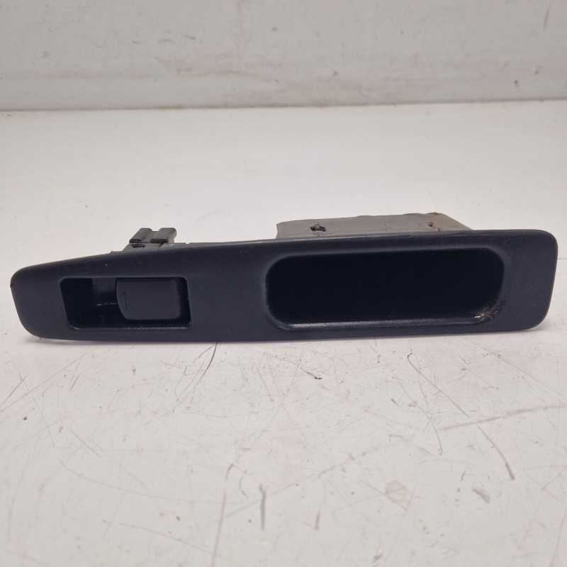 Pulsante alzavetro post SX Nissan Qashqai MK1 restyling 1.6 DCI 96 KW 2011-13 25411BR00A
