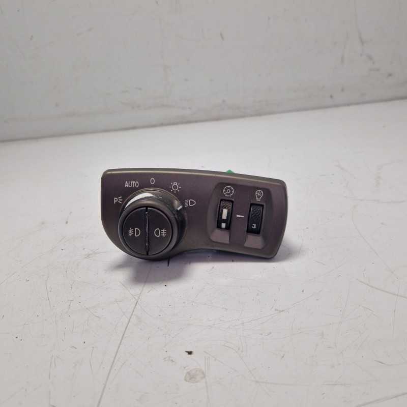 Interruttore pulsante gruppo comandi fari frontali Lancia Thesis 841 2.4 jtd 2003