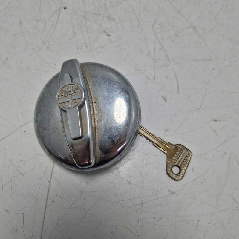 Tappo carburante Alfa Romeo Spider 115 1971-79 originale cromato con chiave da revisionare