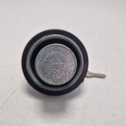 Tappo carburante Alfa Romeo 2000 GT Spider Alfetta epoca originale con 2 chiavi dotazione