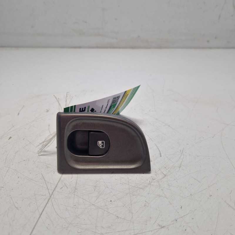 Interruttore pulsante alzavetro alzacristalli ant sx 4 pin Lancia Thesis 841 2.4 jtd 2003