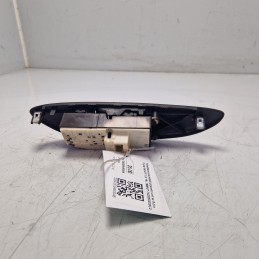 Pulsantiera alzacristalli alzavetro ant sx 8 pin Toyota Yaris P1 1.0i 16v 1999-07 7423252020C0