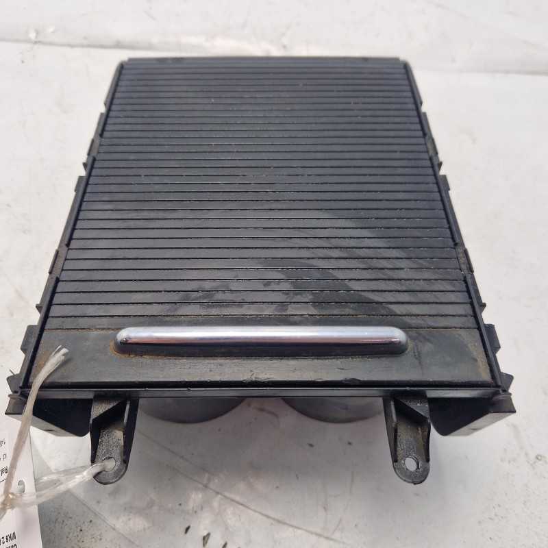 Cassetto vano portabicchieri VW Passat Variant MK6 2.0 TDI 125 KW 2005-10 3C0858329A