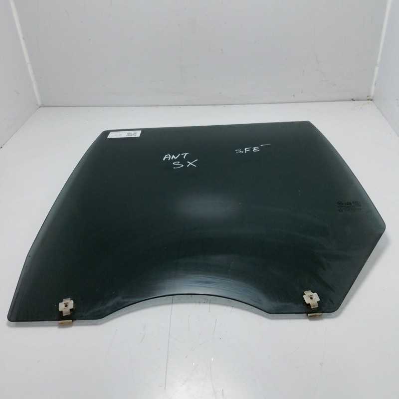 Vetro scendente post SX Hyundai Santa Fe MK1 2.0 CRDI 92 KW 4X4 2003-06 83411-26000 oscurato