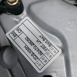 Motorino meccanismo alzavetro ant SX Hyundai Santa Fe MK1 2.0 CRDI 92 KW 4X4 2003-06 82470-26050