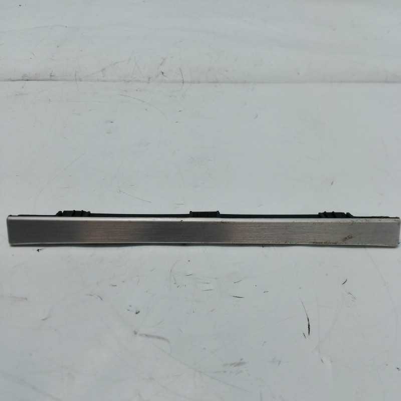 Listello finitura cruscotto VW Passat Variant MK6 2.0 TDI 125 KW 2005-10 3C0858336