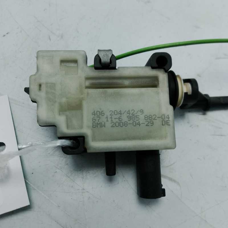 Attuatore apertura aletta serbatoio BMW X5 E70 xDrive30d 2008 67116985
