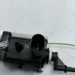 Attuatore apertura aletta serbatoio BMW X5 E70 xDrive30d 2008 67116985
