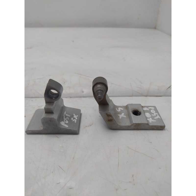 Cerniere sup e inf porta post sx BMW X5 E70 xDrive30d 2008 7160823 7160825