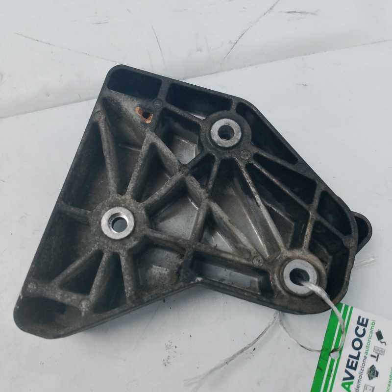 Staffa supporto compressore BMW X5 E70 xDrive30d 2008 64557799863-01