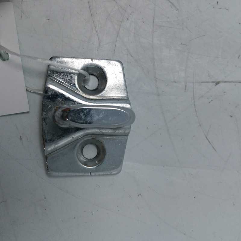 Gancio riscontro portiera post DX BMW X5 E70 xDrive30d 2008 7148705