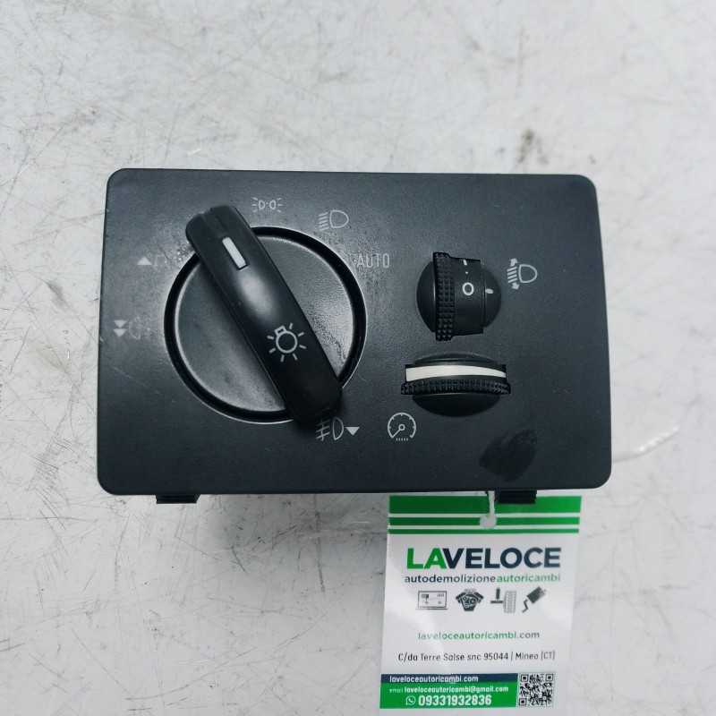 Interruttore commutatore luci fari Ford Focus SW MK2 2.0 B GPL 107 KW 2008-11 7M5T13A024CA