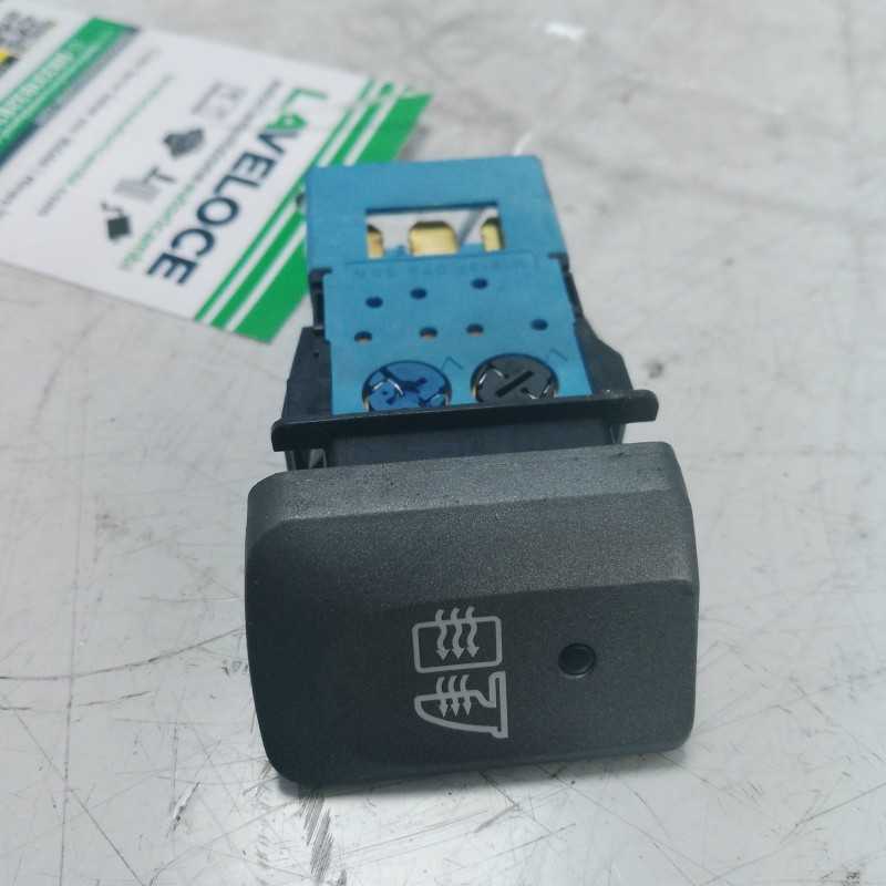 Interruttore sbrinalunotto e specchietti Honda Jazz MK2 1.2 B 57 KW 5P 2001-08 M19620