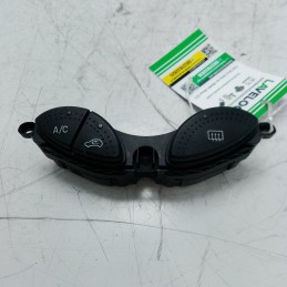 Interruttori pulsanti A/C...