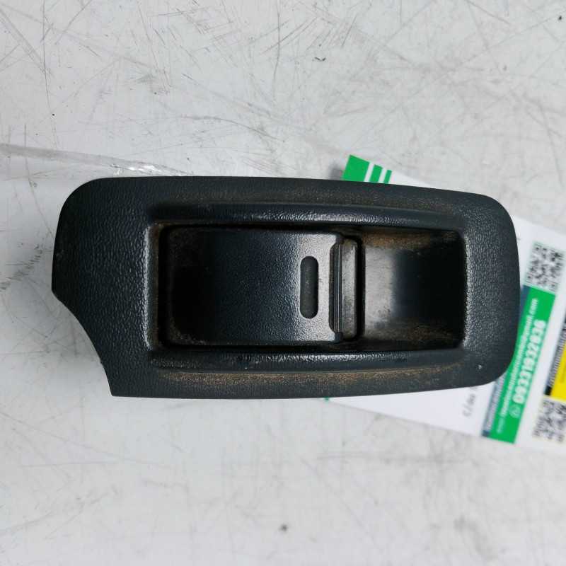Interruttore alzavetro alzacristallo post dx 5 pin Toyota Rav 4 A2 2.0 D-4D 4WD 2004 scheggiato