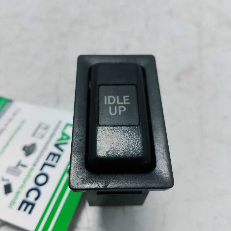 Interruttore pulsante IDLE UP 4 pin Toyota Rav 4 A2 2.0 D-4D 4WD 2004 156480