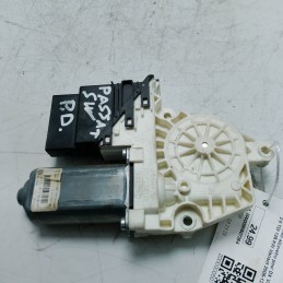 Motorino alzavetro post DX VW Passat B6 3C 2.0 TDI 125 KW Variant 2005-12 1K0959704P