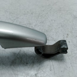 Maniglia esterna portiera ant SX Peugeot 207 1.4 HDI 50 KW 5P 2006 senza chiave