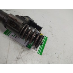 Iniettore carburante diesel VW Passat B6 3C 2.0 TDI 125 KW Variant 2005-12 03G130073T