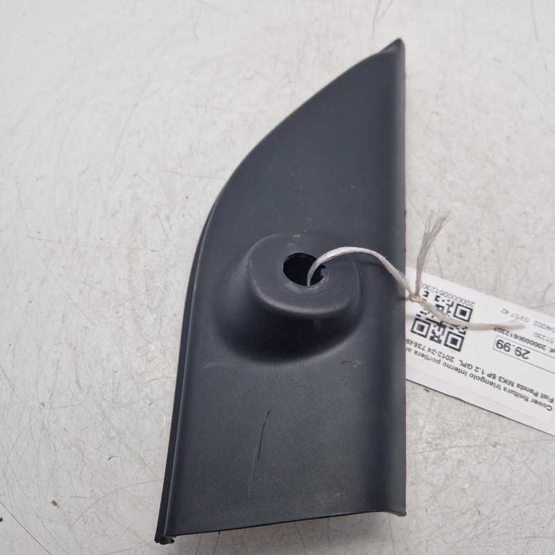 Cover finitura triangolo interno portiera ant dx Fiat Panda MK3 5P 1.2 GPL 2012-24 735490594 graffiato