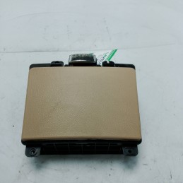 Vano cassetto portaoggetti...