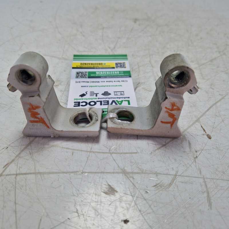 Cerniere sup e inf porta ant Dx VW Tiguan 5N 1.4 TSI 2009 5N0831402A