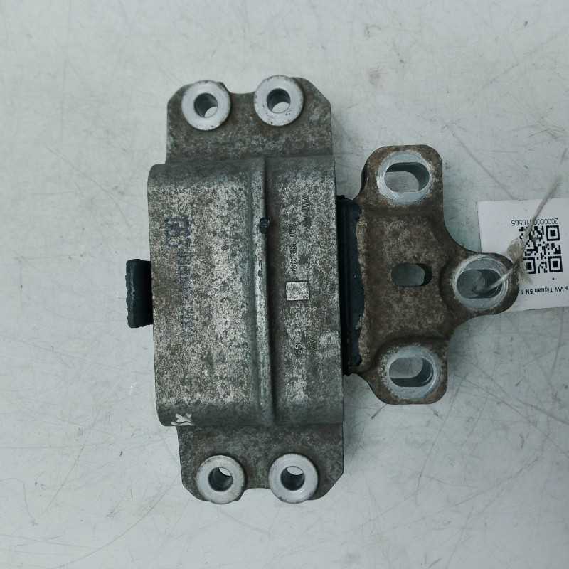 Supporto sostegno motore lato SX VW Tiguan 5N 1.4 TSI 2009 3C0199555