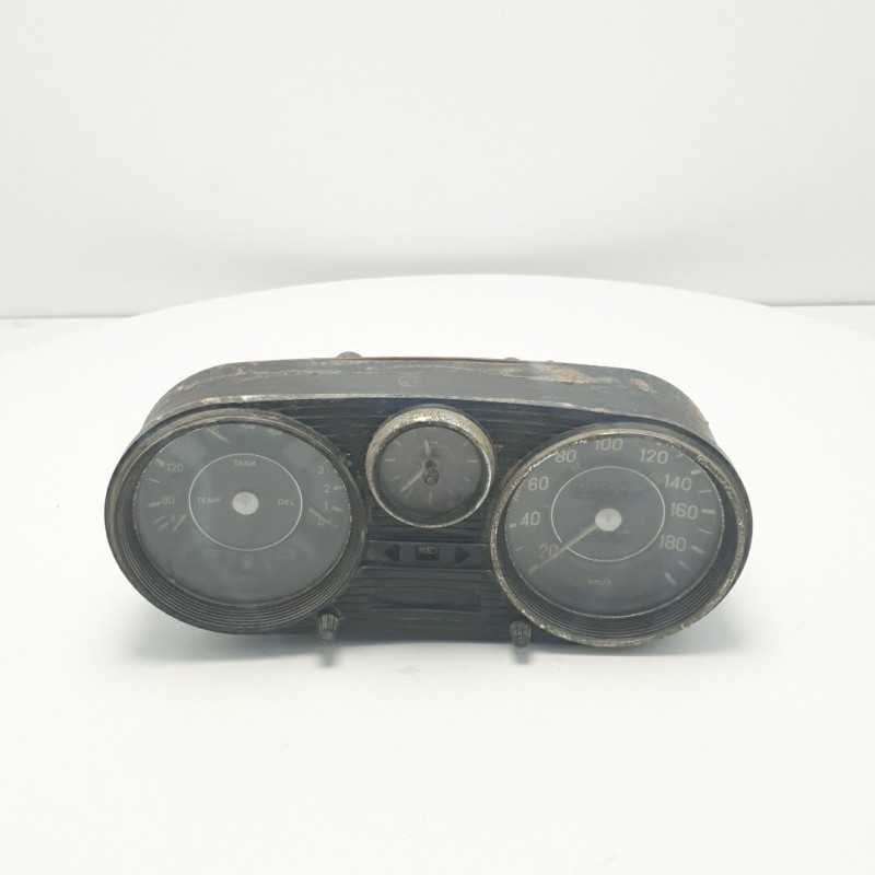 QUADRO STRUMENTI VEGLIA CONTACHILOMETRI TACHIMETRO MERCEDES W115 QUADRO STRUMENTI VEGLIA CONTACHILOMETRI TACHIMETRO MERCEDES W115