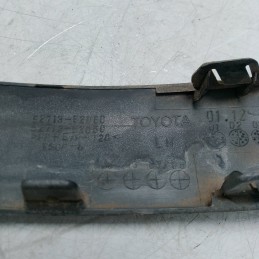 Modanatura sx paraurti ant Toyota Yaris P1 1999-05 52713-52060 GRAFFIATA