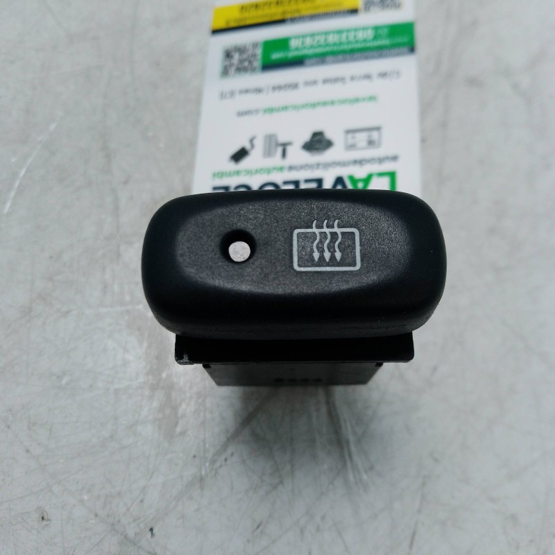 Pulsante interruttore sbrinalunotto Suzuki Alto 5P 1.1 B 46 KW 2002-06