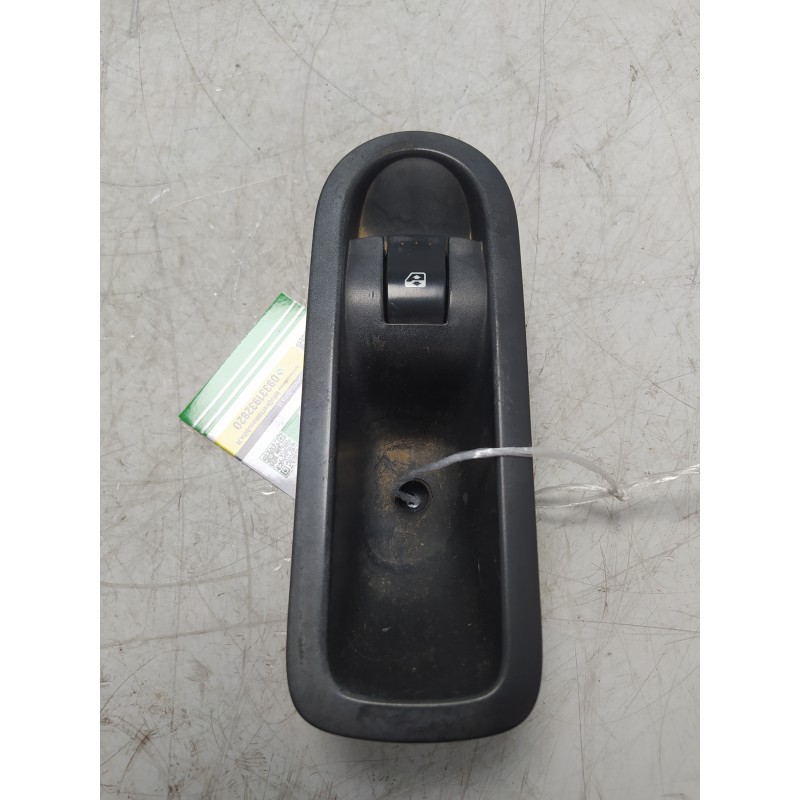 Pulsante interruttore alzavetro post SX Renault Megane MK2 1.5 DCI 2002-09 156015540