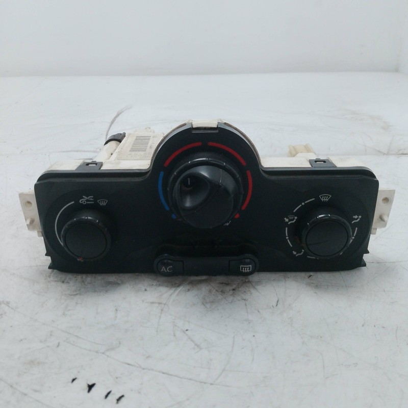 Pannello comandi clima A/C manuale Renault Megane MK2 1.5 DCI 2002-09 6665720
