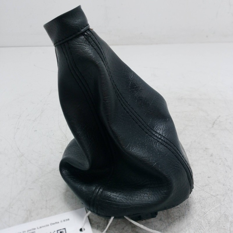 Cuffia leva cambio in pelle Lancia Delta II 836 1.6 I.E. 1993-01 176464980 supporto scollato