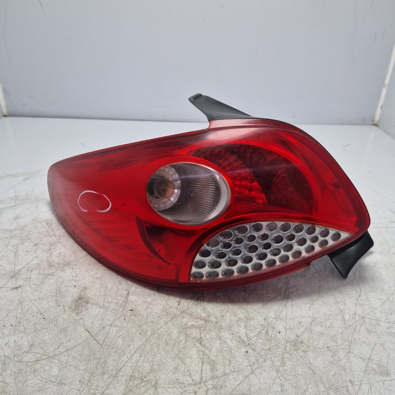 Stop fanale proiettore luci post sx Peugeot 206 Plus 1.1b 2009-13 968561828 graffiato