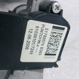Blocchetto bloccasterzo accensione Fiat Grande Punto 199 3P 1.3 MJT  66 KW 2005-14 01098400 TRW con chiave