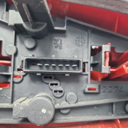 Stop fanale luci post  dx Peugeot 106 1.1i 1991-04 635184