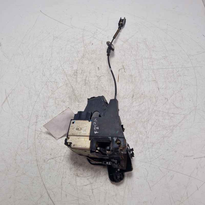 Serratura chiusura porta post dx 4 pin Ford Fiesta V 1.4 TDCi 5p 2002 2S61-A264A52-A supporto danneggiato