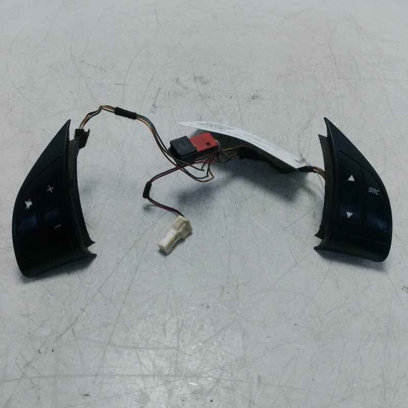 Comandi al volante Fiat Grande Punto 199 1.3mtj 5p 2006 DMCX700700 502.161