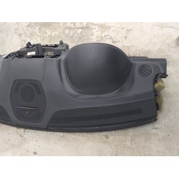 Cruscotto in pelle Mercedes GLE W166 C292 4Matic 2015-18 16941560 nudo con due leggeri graffi