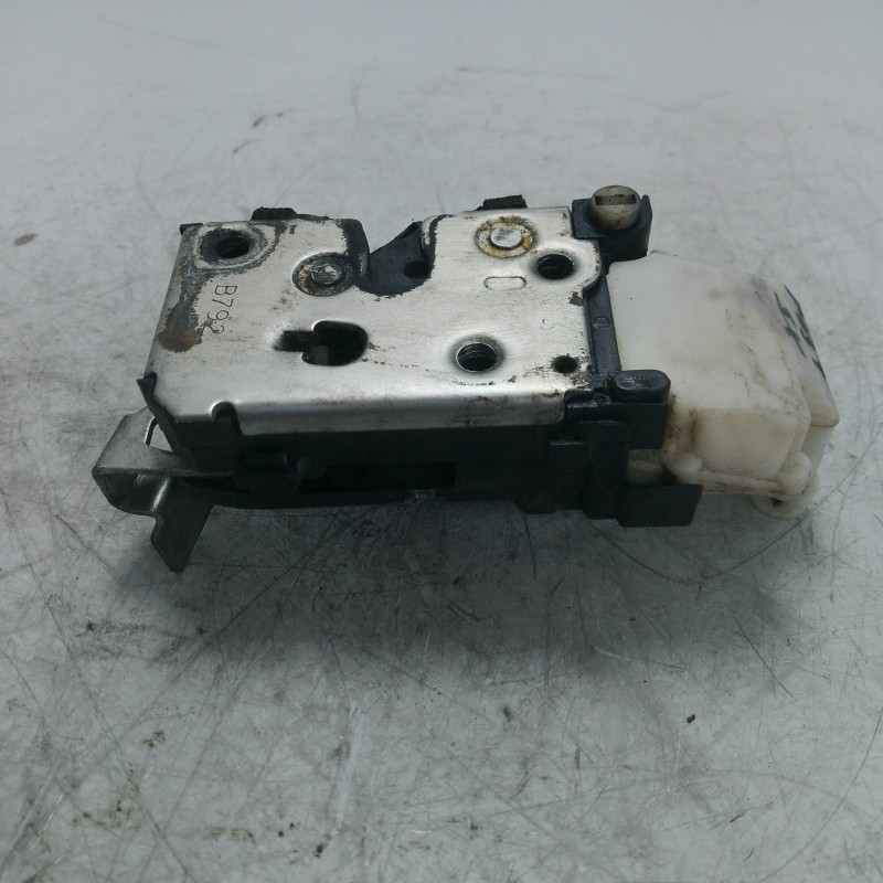 Serratura elettrica portiera post SX Fiat Punto MK2 188 1.2 B 44 KW 1999-03 B792 4pin